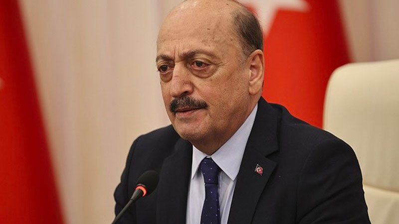 AKP'li vekilden Çalışma Bakanı'na tenkit: Telefon üstüne telefon geliyor, 'hani artırım yapacaktınız' diye hesabını bana soruyorlar AKP'li vekilden Çalışma Bakanı'na tenkit: Telefon üstüne telefon geliyor, 'hani artırım yapacaktınız' diye hesabını bana soruyorlar
