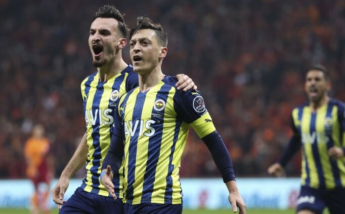 Almanya'dan Mesut Özil yorumu Almanya'dan Mesut Özil yorumu
