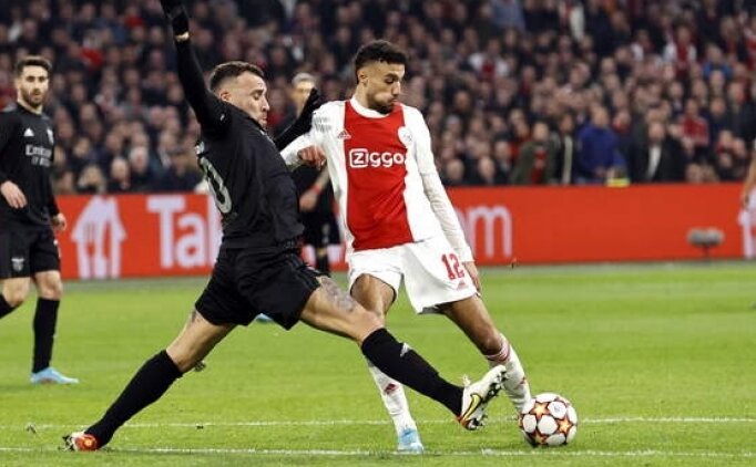 Bayern Münih, Mazraoui'yi bitiriyor!
