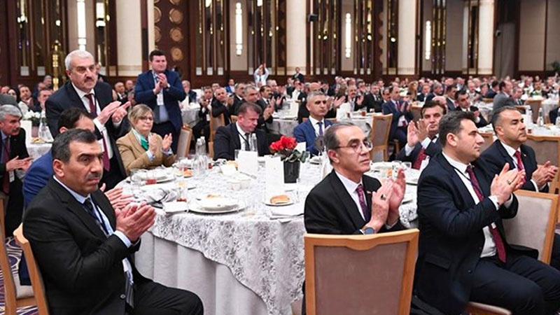 Beştepe’de iftara gelenler öğretmenler “Görevli izinli” sayıldı, sarfiyatları MEB bütçesinden karşılandı