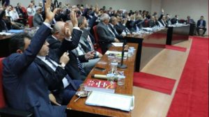 CHP'li belediyenin teklifine "evet" diyen AK Partili Hassa Belediye Lideri ihraç talebiyle disipline sevk edildi