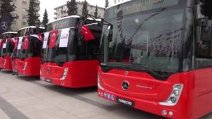 CHP'li Öztunç açıkladı: Kahramanmaraş Büyükşehir Belediyesi, eski otobüsleri boyayıp, tekrar hizmete soktu