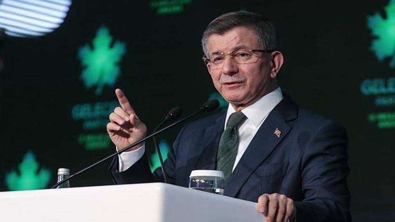 Davutoğlu, 'Gelecek Adalet Modeli'ni açıkladı: AYM tekrar yapılandırılacak, en az 8 bayan üye olacak