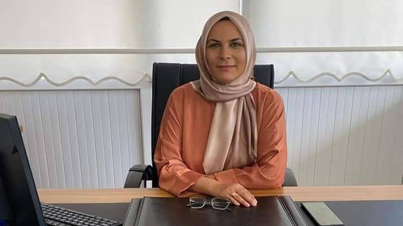 Emekli polis eşi AKP’ye katıldı, 10 gün sonra İlçe Ulusal Eğitim Müdürü oldu