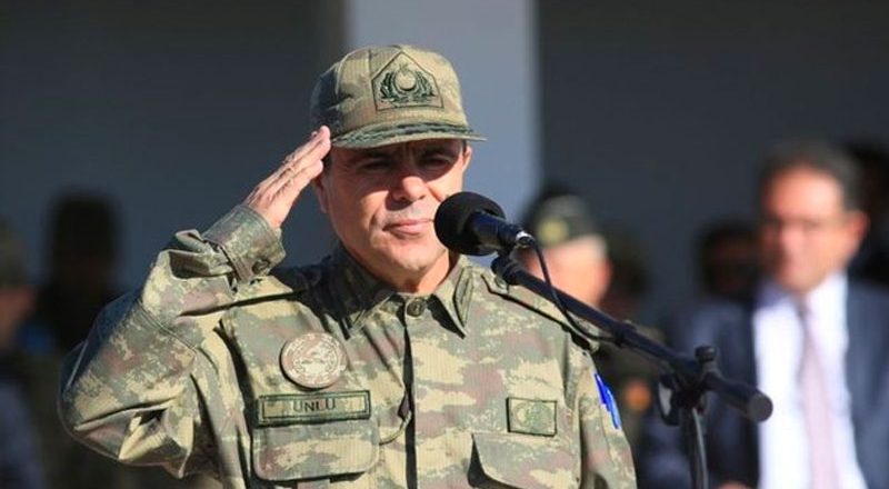 Ertuğrul Özkök: Bir tuğgeneralin Kamil Koç otobüsünde koltuk komşusundan ricası