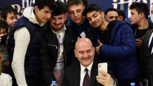 İçişleri Bakanı Soylu, gençlere seslendi: Sizin Türkiye'niz dünyanın en büyük 10 iktisadından birisi olacak