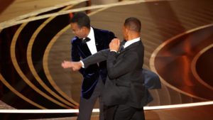 Oscar Ödül merasiminde Chris Rock'a tokat atan Will Smith, Akademi'den istifa etti