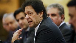 Pakistan'da Başbakan Han'ın vazifesi resmi olarak sona erdi