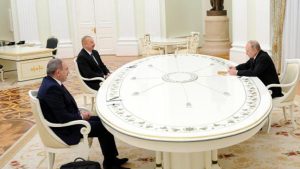 Putin, Aliyev ve Paşinyan ile Karabağ'ı görüştü
