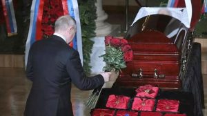 Putin, Rus siyasetçinin cenazesine katıldı! Merasimden çok alınan güvenlik tedbirleri konuşuldu
