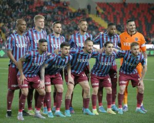 Trabzonspor kayıplara karşın şampiyonluğa koşuyor