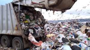Türkiye, 2021 yılında 685 bin ton plastik çöp ithal etti