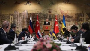 Ukraynalı diplomat: Türkiye, Rusya'ya yaptırım uygulasa ve uçuşları kesse mutlu oluruz; lakin durumu anlıyoruz