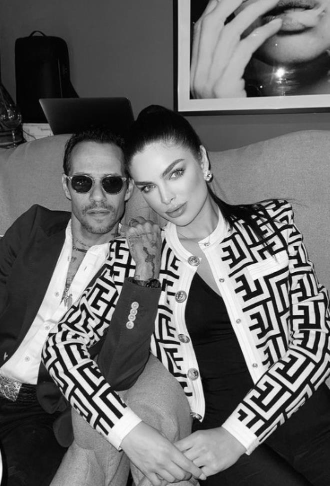 53 yaşındaki müzikçi Marc Anthony aşka geldi! 30 yaş küçük nişanlısını öpmelere doymadı 53 yaşındaki müzikçi Marc Anthony aşka geldi! 30 yaş küçük nişanlısını öpmelere doymadı