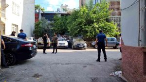 Adana'da sokak ortasında vurulan şahıs öldü