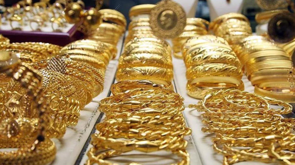 Altının gram fiyatı 975 lira düzeyinden süreç görüyor Altının gram fiyatı 975 lira düzeyinden süreç görüyor