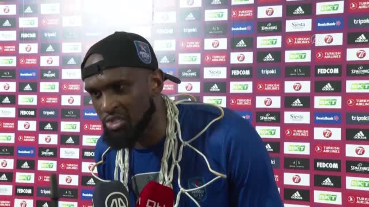 Anadolu Efes - Real Madrid maçının akabinde - Chris Singleton / Buğrahan Tuncer Anadolu Efes - Real Madrid maçının akabinde - Chris Singleton / Buğrahan Tuncer
