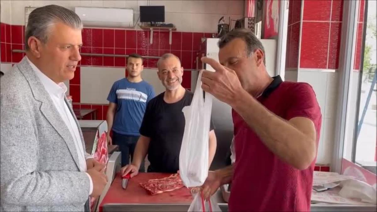 Ayhan Barut'un "Neden Yarım Kilo Et Alıyorsun" Diye Sorduğu Yurttaş: "Emekliyim, Aldığım Maaş 2 Bin 500 Lira"
