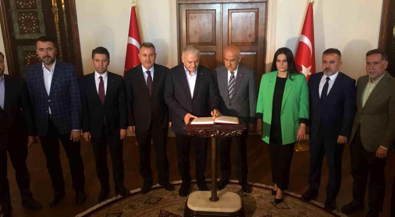 Bakan Kirişci ve AK Parti Genel Lider Vekili Yıldırım Adana'da