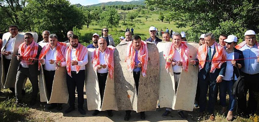 Bergama'da hayvan otlatma dönemi açılışına harika merasim Bergama'da hayvan otlatma dönemi açılışına harika merasim