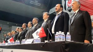 Beşiktaş'ta Ahmet Işık Çebi ve idaresi ibra edildi
