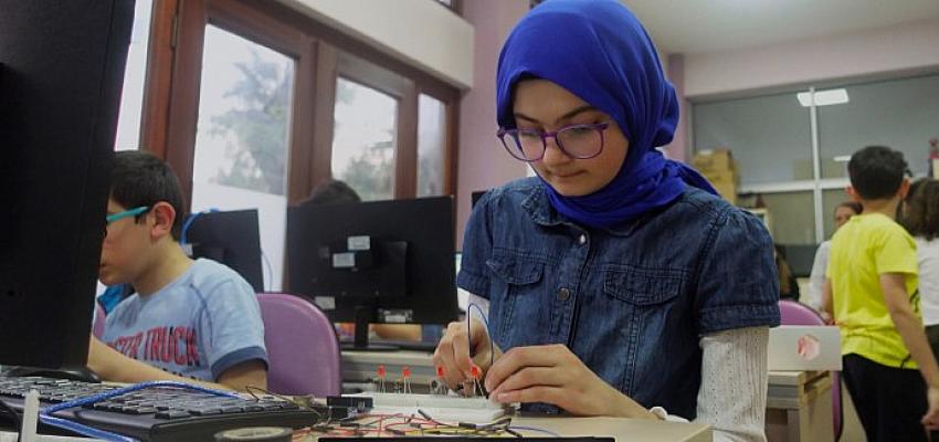 Bilgievleri, ROKODEMİ'de yarı finale çıktı