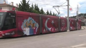 Bu tramvay ile 19 Mayıs coşkusu her yere taşındı: Atatürk'ün en sevdiği müzikler tramvayda seslendirildi