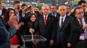 CHP'li Özkoç, "Kılıçdaroğlu aday olursa CHP'de genel lider kim olacak?" sorusunu yanıtladı