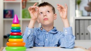 Çocuklarda, 3 yaşına kadar konuşamama otistik spektrum belirtisi olabilir