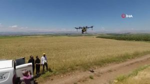Dron teknolojisi çiftçiye kazandırıyor