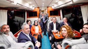 İmamoğlu'nun seyahatine katılan gazetecilerle ilgili tenkitlere İBB Sözcüsü Murat Ongun karşılık verdi: Önemsemiyoruz