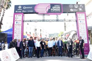 Kemer'de 14 ülkeden 526 amatör bisikletçi yarıştı