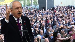 Kılıçdaroğlu'nun daveti karşılık buldu! Vilayet başkanlığı önü miting alanına döndü