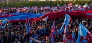 Trabzonspor'un şampiyonluk kutlama ve kupa töreni biletleri satışa çıkıyor! İşte bilet fiyatları...