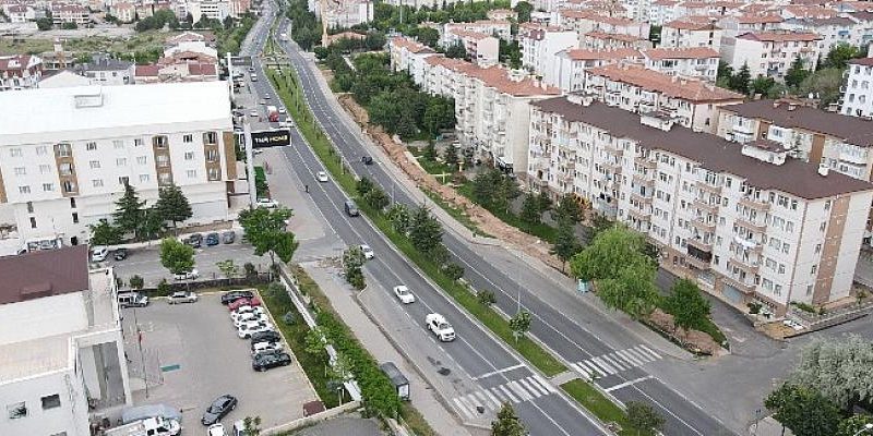 2000 Konutlar Mahallesi’nde Eski İçme Suyu Çizgileri Yenileniyor