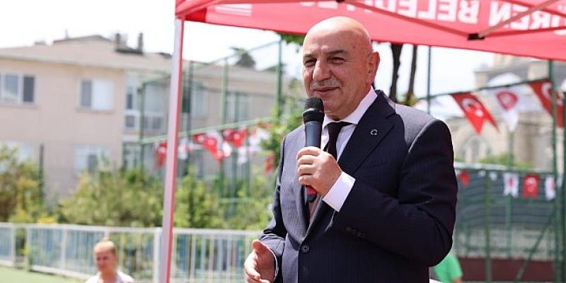 Keçiören Toygar Börekçi Ortaokulu’na Yeni Halı Saha