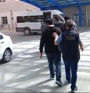 Konya merkezli 7 vilayette FETÖ operasyonu: 10 gözaltı