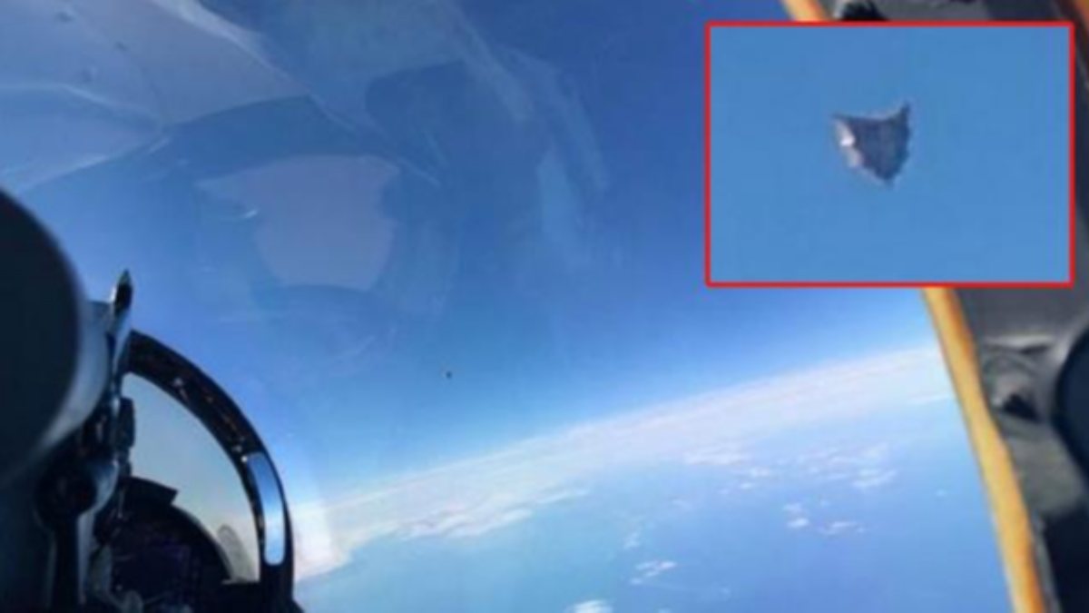 Pentagon'da UFO bilgilerini saklayan gizli gruplar olduğu iddia edildi Pentagon'da UFO bilgilerini saklayan gizli gruplar olduğu iddia edildi