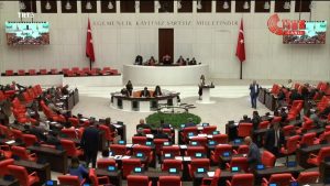 TBMM'de Hdp ve MHP Milletvekilleri Ortasında Bayan Cinayetleri ve İstismar Tartışması