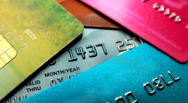 Kredi Kartı Limiti Nasıl ve Neye Nazaran Belirlenir? Birden Fazla Kredi Kartınız Varsa Ne Olur?