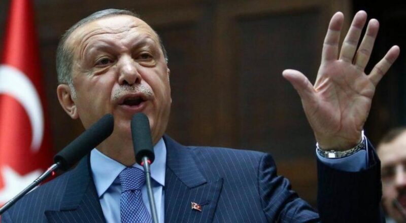 Turgut Kazan'dan Erdoğan'a: '18 Anayasacı, Derslerde Erdoğan'ın Bir Kere Daha Aday Olamayacağını Anlatıyordu'
