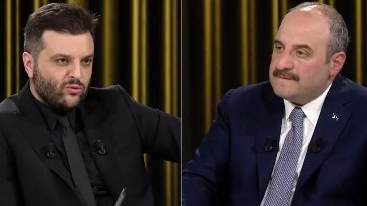 Bakan Varank: "Kızılay Liderinin Misyona Devam Etmesinden Rahatsızım" Bakan Varank: "Kızılay Liderinin Misyona Devam Etmesinden Rahatsızım"