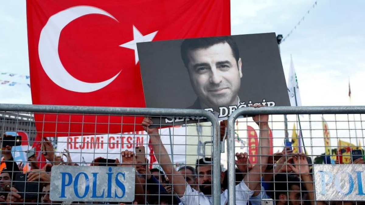 Demirtaş Kendi İsteğiyle Mahpusta Kalmasının Koşulunu Açıkladı