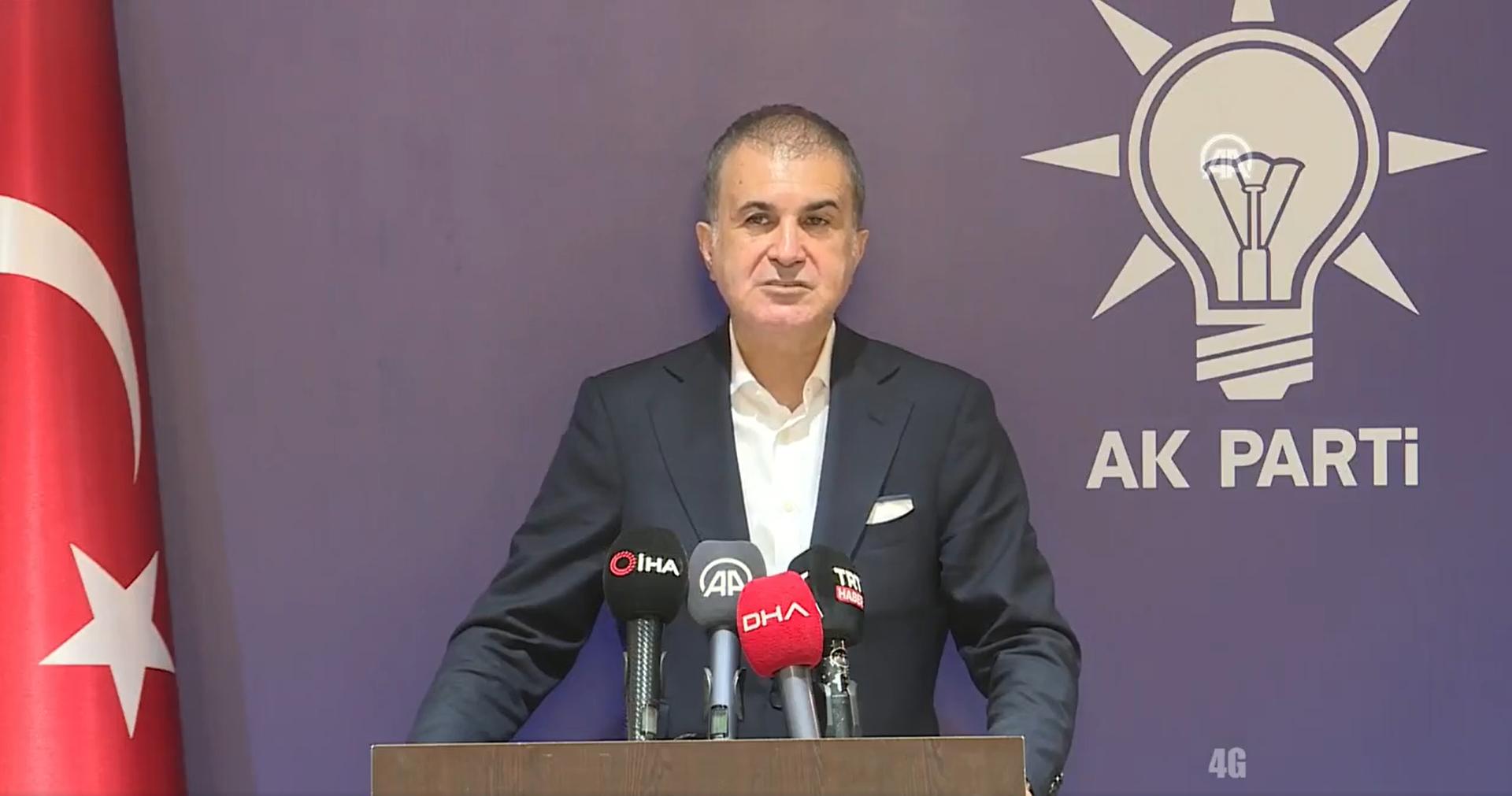 AK Parti Sözcüsü Çelik: "CHP Kendi Bilgilerini Gerçekmiş Üzere Sunmaya Çalışıyor" AK Parti Sözcüsü Çelik: "CHP Kendi Bilgilerini Gerçekmiş Üzere Sunmaya Çalışıyor"