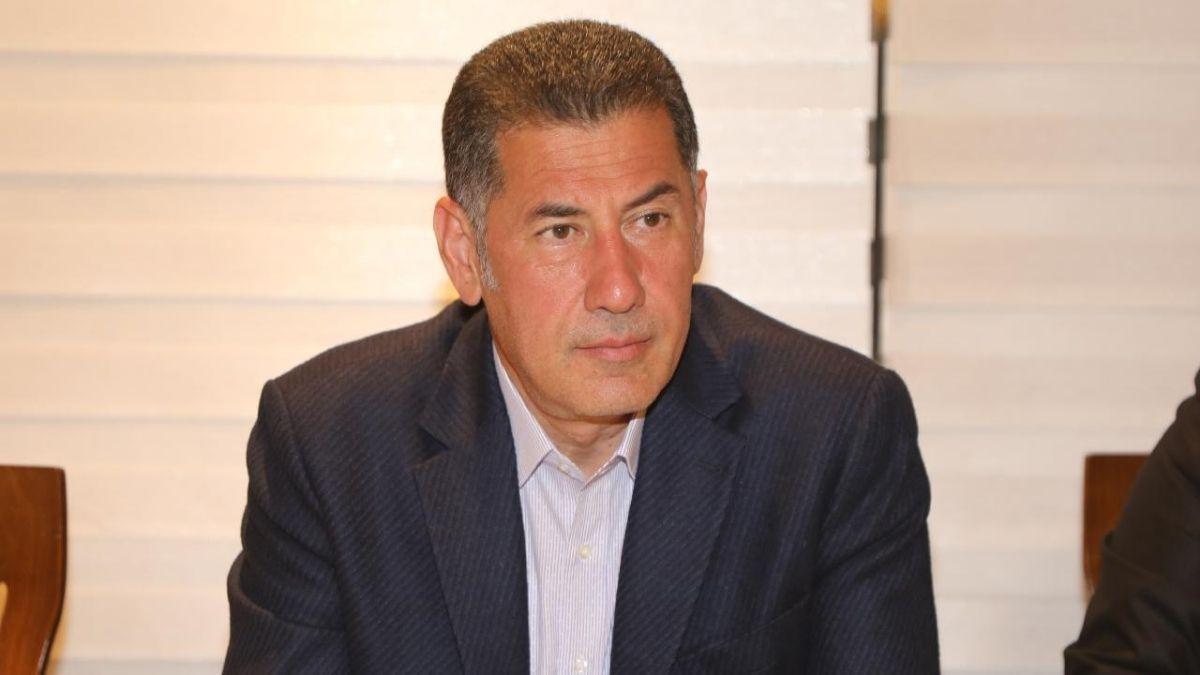 Sinan Oğan'dan 'Balkon Konuşması' Açıklaması: "Kimse 'Korsan' Konuşma Yapmaya Kalkışmasın" Sinan Oğan'dan 'Balkon Konuşması' Açıklaması: "Kimse 'Korsan' Konuşma Yapmaya Kalkışmasın"