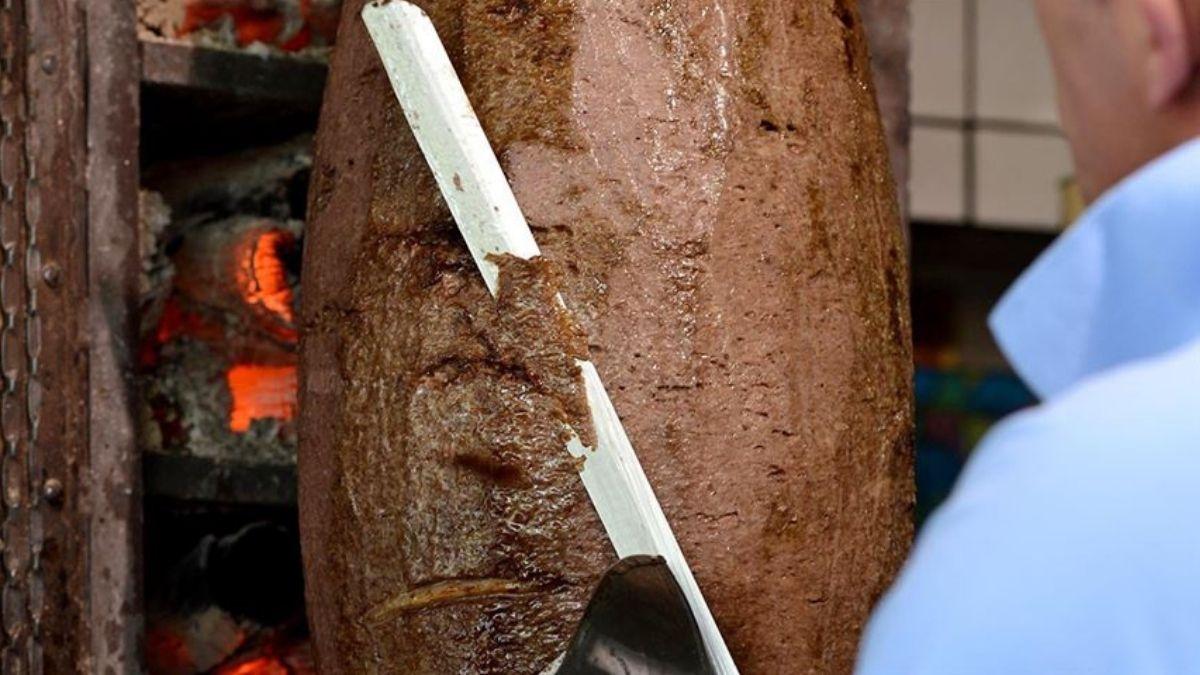 Almanya'da "Döner Yasaklansın" Tartışması Büyüyor Almanya'da "Döner Yasaklansın" Tartışması Büyüyor