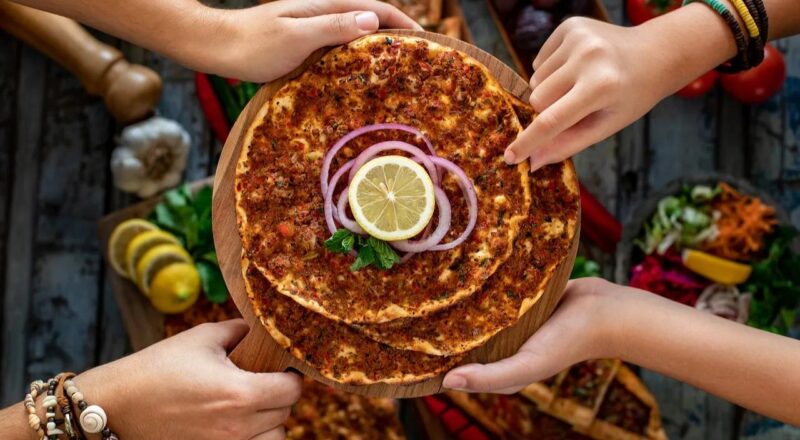 Bakanlık Lahmacun Talimatında Geri Adım Attı