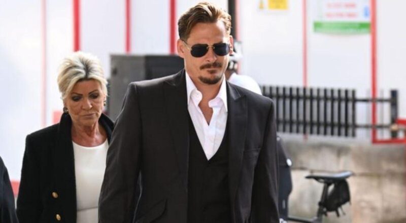 Blue'nun Solisti Lee Ryan Yeniden Uçakta Olay Çıkardı: Artık de THY'nin Trabzon-İstanbul Uçağında!