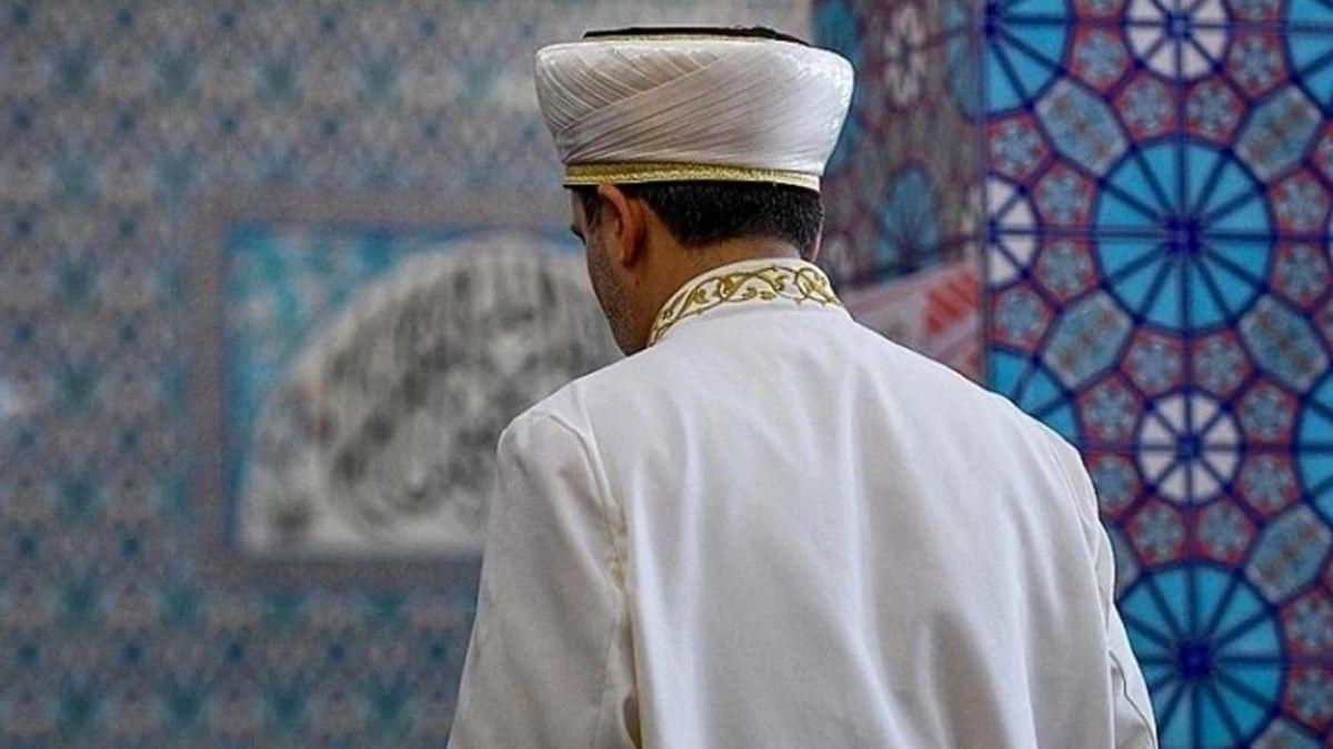 Bunu da Gördük: "Tefecilik" Yapan İmam Bunu da Gördük: "Tefecilik" Yapan İmam