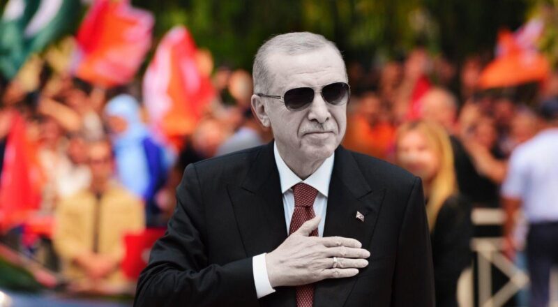 CHP'li Özel: 'Erdoğan, Kendi Maaşına 40 Bin TL Artırım Yaptı'